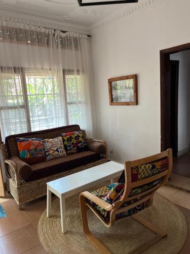 30 Wilson – Jinja