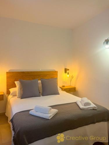 One-Bedroom Apartment image 10