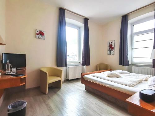 Hotel Kitzinger Hof an der B8 Hotel Kitzinger Hof an der B8