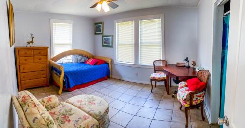 Fully Equipped Home in Ocala Fenced Yard Centrally Located Pets Welcome in 歐卡拉東北