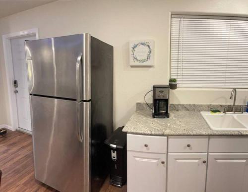 Brand New 2BR CUTE Blue LED in North Fresno