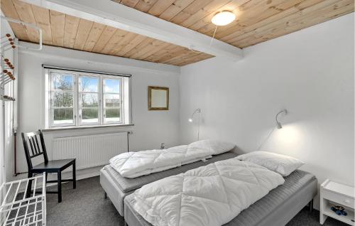 8 Bedroom Beautiful Home In Hjer