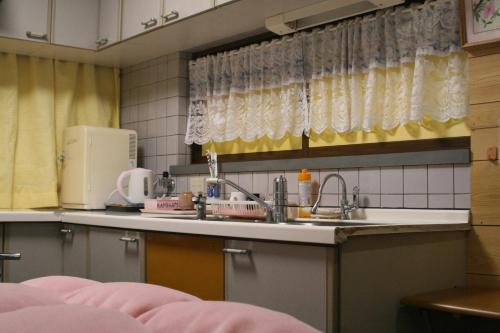 Kitchen, Oyama Guest House Kyoto in Nishikyo