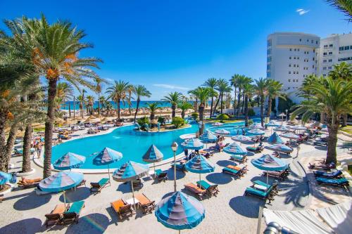 Vaade, Riadh Palms- Family & Couples only in Sousse