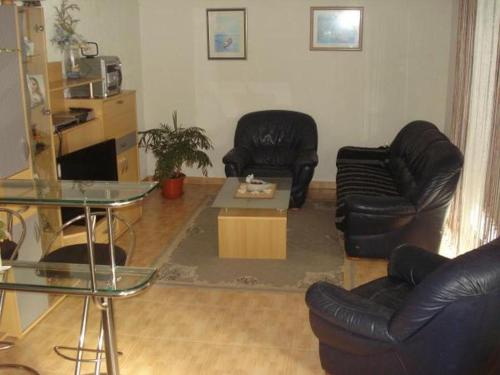 Three-Bedroom Apartment room in Apartment in Dugi Rat with sea view balcony air conditioning WiFi 5113-3