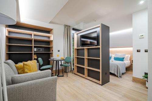 Feelathome Ventas Suites Room Type - Interior Studio 