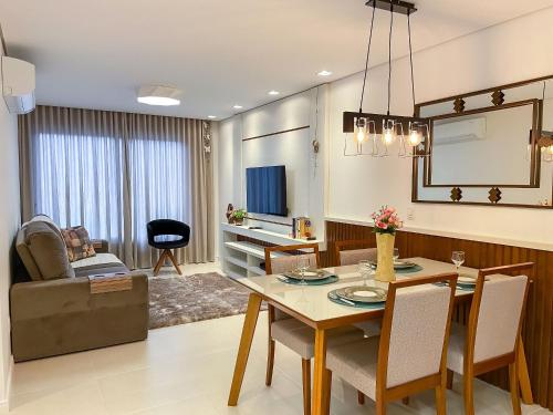 2 bedrooms, 4 beds