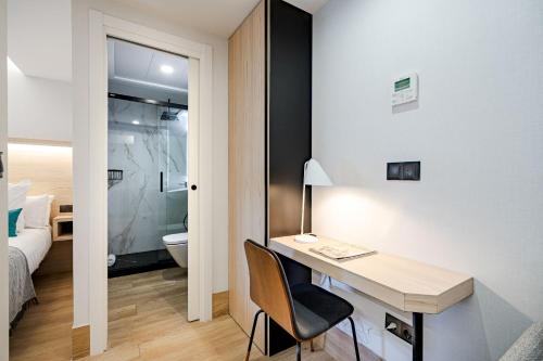 Feelathome Ventas Suites - image 14