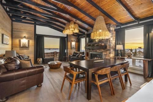 Chalet Monashee - Brand New High-End Property with Amazing Views, Big White (foto 2)