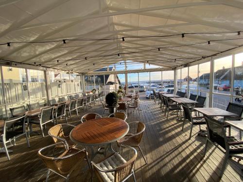 餐廳, Hotell MAVI in 華拉克拉