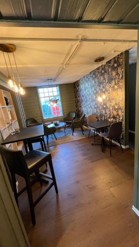 餐廳, Hotell MAVI in 華拉克拉