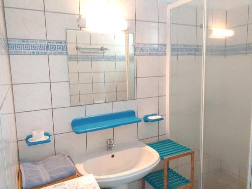 ห้องน้ำ, Maison confortable au Diamant avec vue sur la mer in เลอ ยามัน