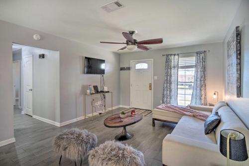 Updated Baton Rouge Home about 10 Mi to Dtwn! in Baton Rouge, USA
