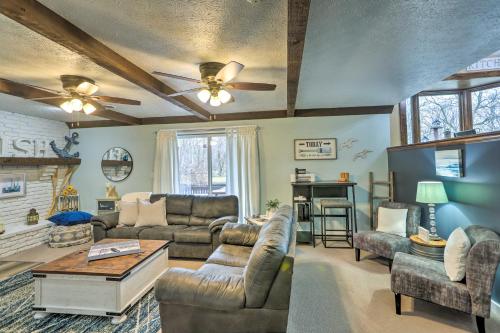 Vermilion River Home with Hot Tub and Private Dock! in Vermilion, USA