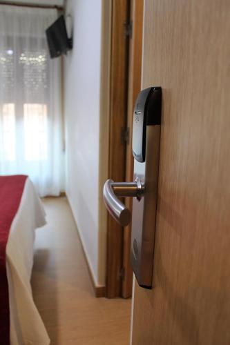 Hostal Madrid - image 9