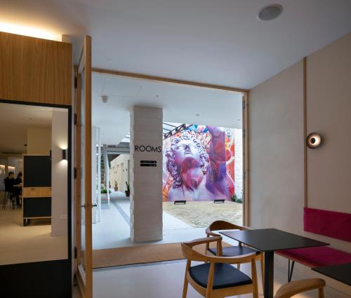 hotel photo