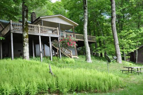 4,700 ft elevation Wolf Laurel Resort-Sunsetdreams in Swiss, USA