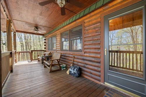 Woodsong at Wolf Laurel Resort-Swim,Hike,Relax in Swiss, USA