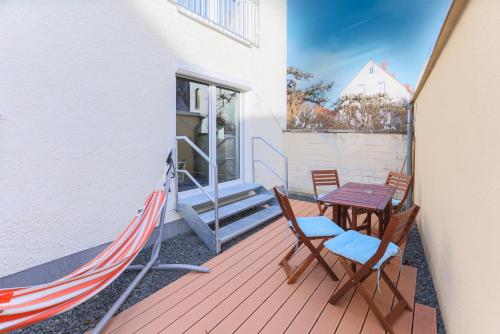 Spacious & Luxury: Kitchen - Parking - Netflix - image 5