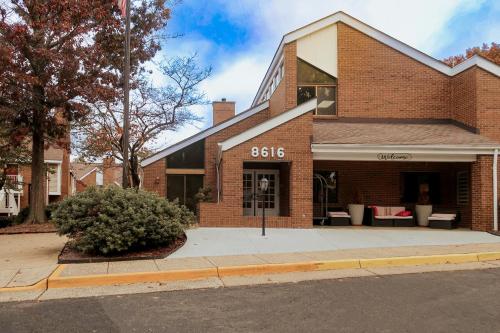 Tysons Corner Suites, A Baymont By Wyndham