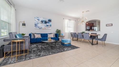 2588 Archfeld Blvd - image 2