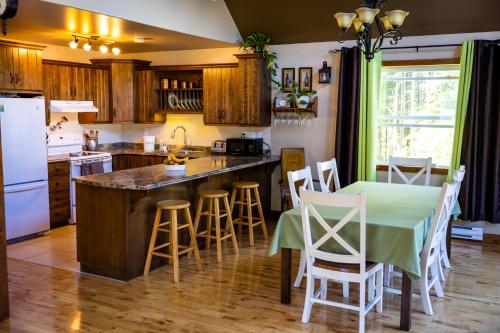 Upper Humber Settlement a FarmStay B&B in Deer Lake