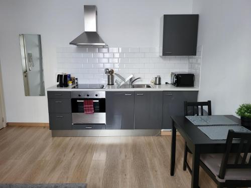 Konyha, Studios idéalement situés - EU (Studios idealement situes - EU) near Autoworld Múzeum