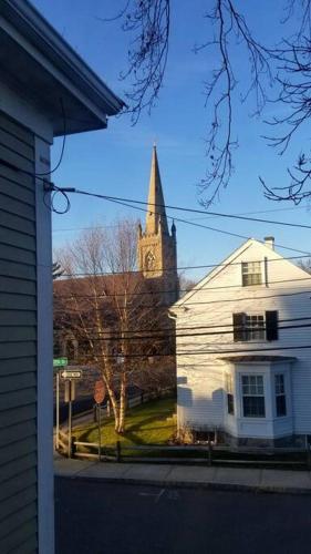 Charming Townhouse in Historic Town near Boston. in Dedham (MA)