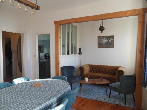 Appartement Boulogne-sur-Mer, 4 pièces, 8 personnes - FR-1-376-113 - Location saisonnière - Boulogne-sur-Mer