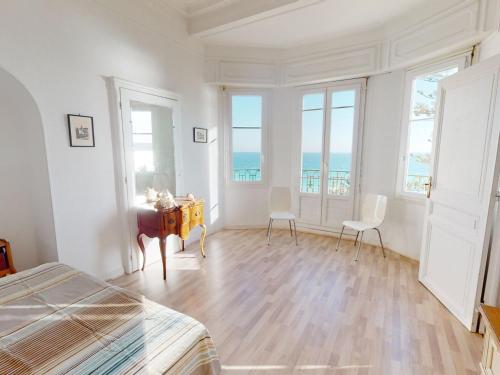 Apartment image 8