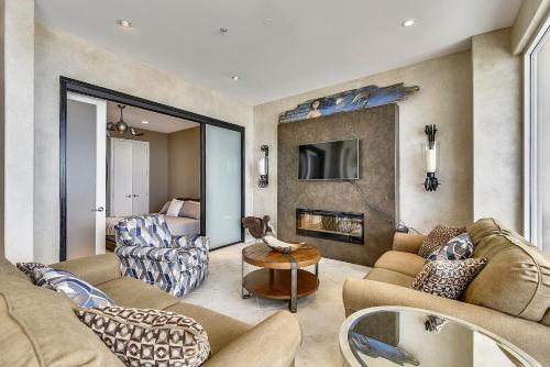 Diamond Beach 708-Kohinoor in Galveston, USA