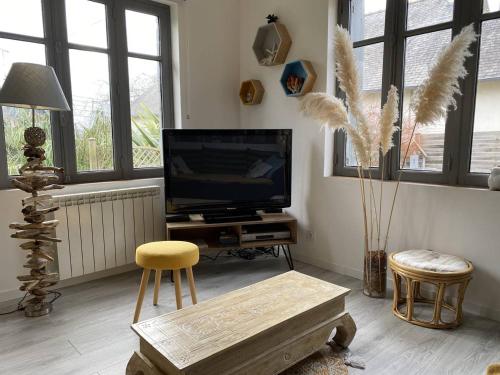 Maison de charme 3* avec jardin clos terrasse WIFI à 60m du Port de Perros-Guirec - FR-1-368-79 - image 2