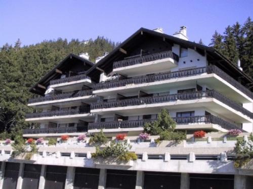  Residence Mandarin, Pension in Crans-Montana