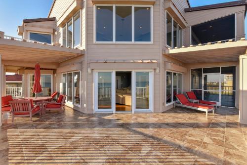 Château Soleil in Galveston, USA