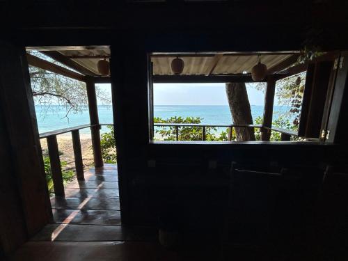Balcony/terrace, KAMAKU Bungalows in Koh Rong Sanloem
