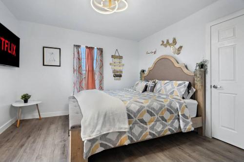 cozy and modern 1BR apartment 15 steps in Dallas, USA