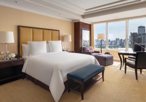Premier Room King with Skyline View