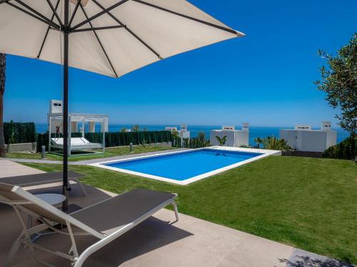2254-Luxury villa with private pool and seaview - image 8
