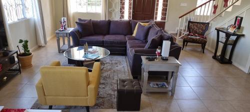 Komfort Getaway Villa at Countrymist in โคโคนัทโกรฟ