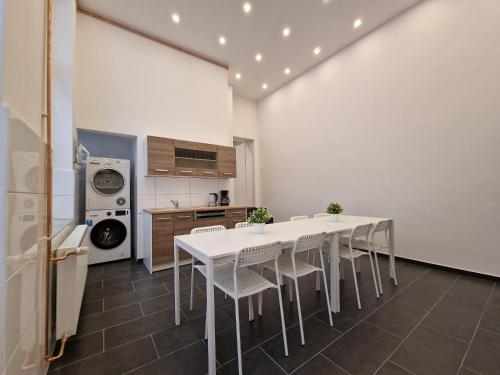 Tolstov Apartments - 300m2 Loft with 7 Rooms - 15 Min Messe DUS & Old Town DUS, Düsseldorf (fotografie 6)