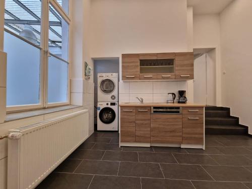 Tolstov Apartments - 300m2 Loft with 7 Rooms - 15 Min Messe DUS & Old Town DUS, Düsseldorf (fotografie 7)