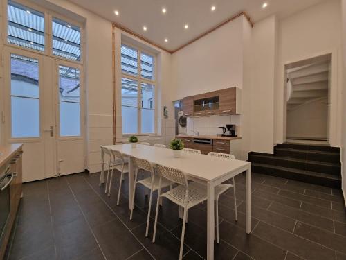 Tolstov Apartments - 300m2 Loft with 7 Rooms - 15 Min Messe DUS & Old Town DUS, Düsseldorf (fotografie 4)