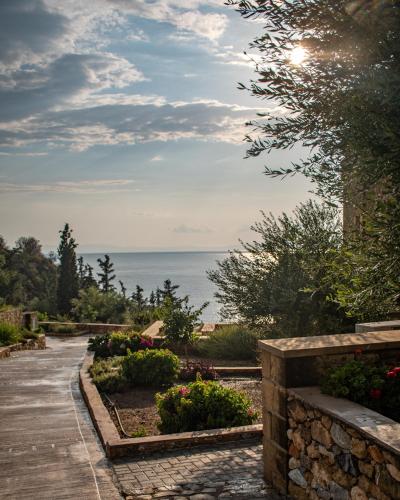 Diapori Suites Hotel – Kardamili, VA