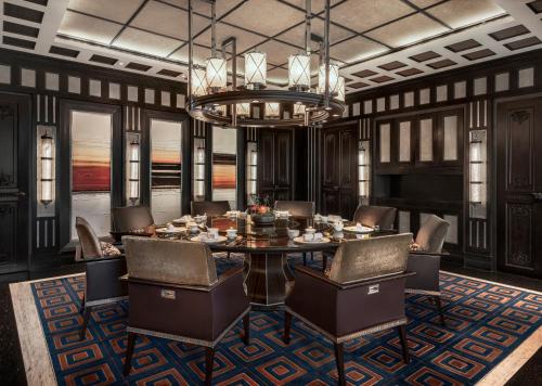 Restaurant, Four Seasons Hotel Beijing in Lufthansa Commercial Area