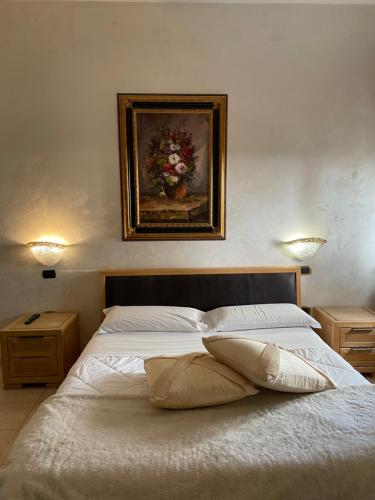 Deluxe Room image 4