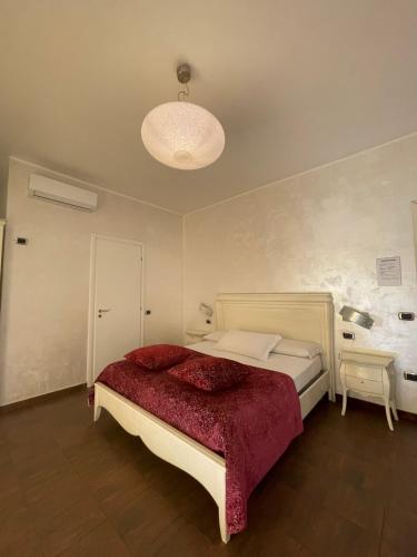 Deluxe Double Room with Balcony and Sea View