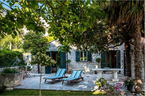  Holiday Home La Dorada in Trsteno
