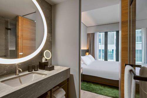 Hyatt Regency Zurich Airport Circle - image 14
