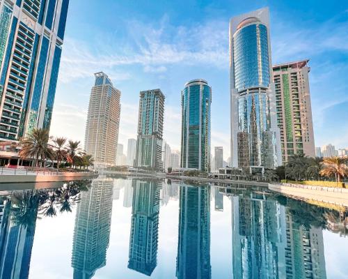 Cosmos Living Modern Studio Near Dubai Marina