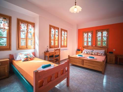 Orange House for big families in Damouchari - Delicious Houses